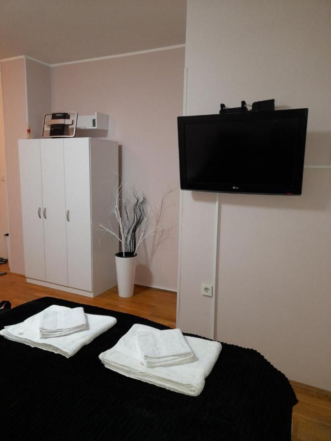 Apartman Aurora Novi Sad Exterior photo